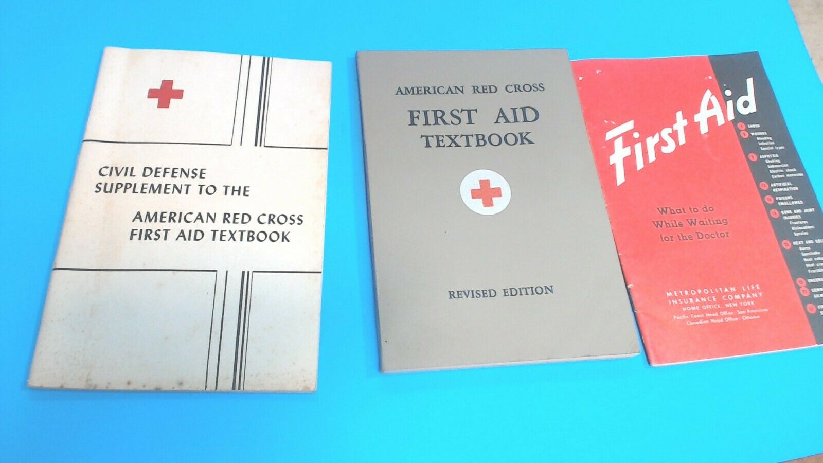 Vintage--1945 -american Red Cross First Aid Textbook -1951 Civil Defense & First