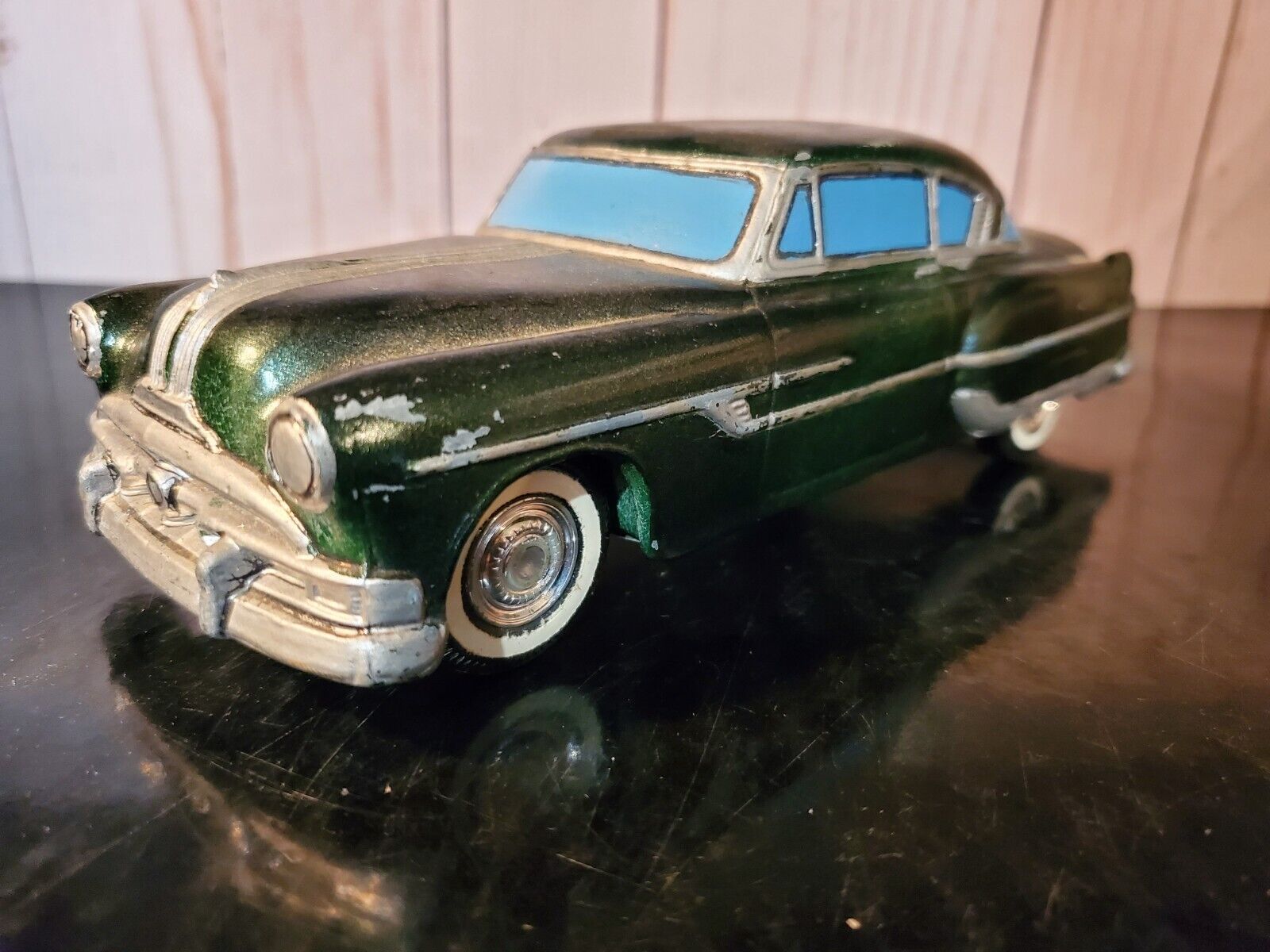 Banthrico 1953 Pontiac Chieftain Metal Bank Promo 1:25 Scale Model Car Custom