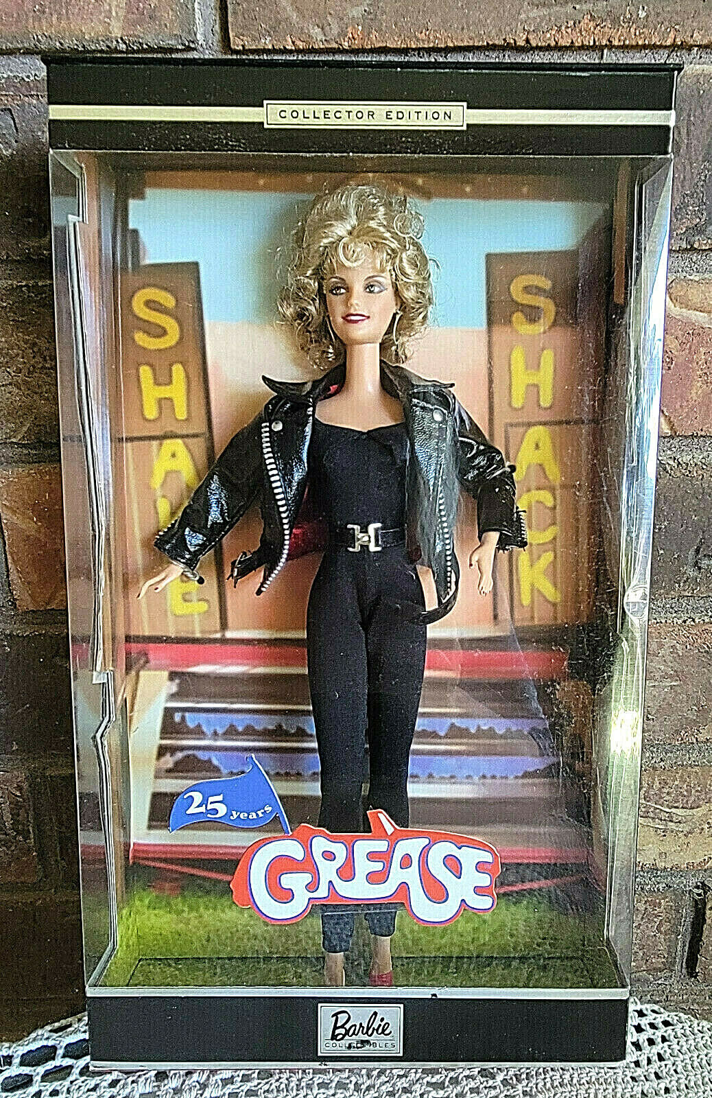 Collector's Edition (25 years) GREASE MOVIE BARBIE, Sandy - 2003 NRFB